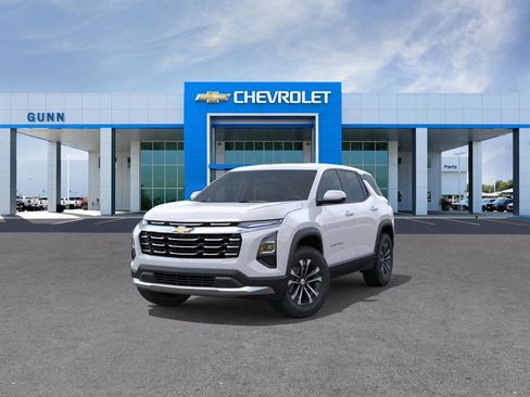 New 2026 Chevrolet Equinox LT image 8