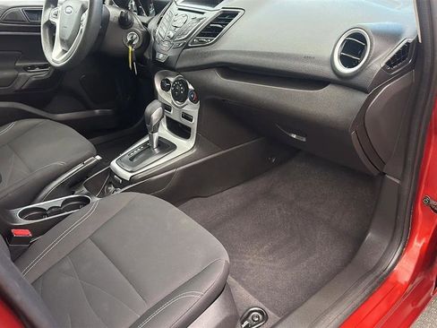 Used 2018 Ford Fiesta SE FWD image 38