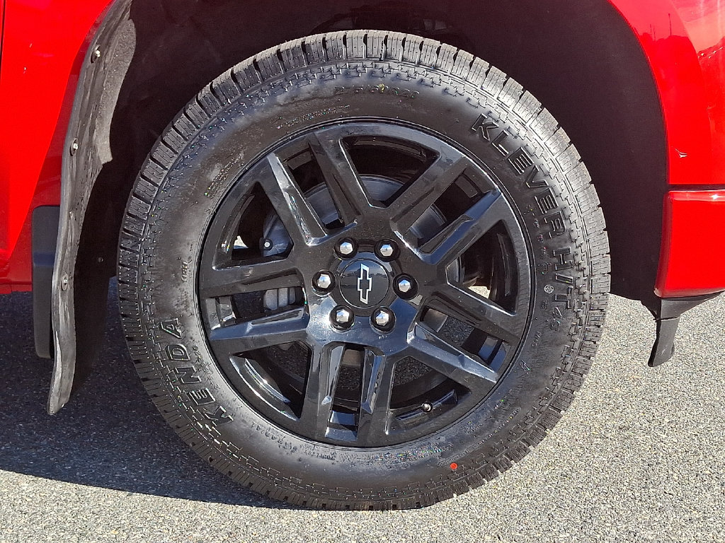 Used 2024 Chevrolet Silverado 1500 Custom AWD/4WD image 8