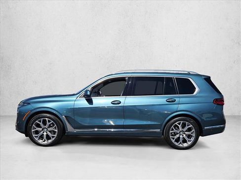 Certified 2025 BMW X7 xDrive40i AWD/4WD image 10
