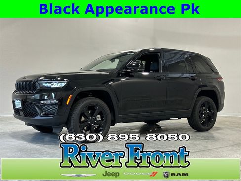 New 2025 Jeep Grand Cherokee Limited w/ Black Appearance Package image 1