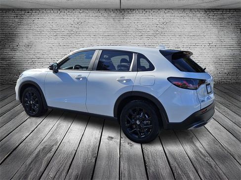 Certified 2024 Honda HR-V Sport image 3