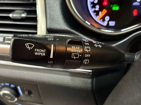 Used 2017 Jeep Grand Cherokee Limited AWD/4WD image 36