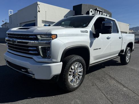 Used 2023 Chevrolet Silverado 3500 High Country w/ Z71 Off-Road Package AWD/4WD image 8