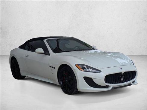 Used 2016 Maserati GranTurismo MC RWD image 3