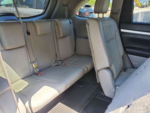 Used 2019 Toyota Highlander Plus image 34