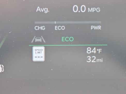 New 2026 Kia Sportage EX w/ EX Panoramic Sunroof Package image 17