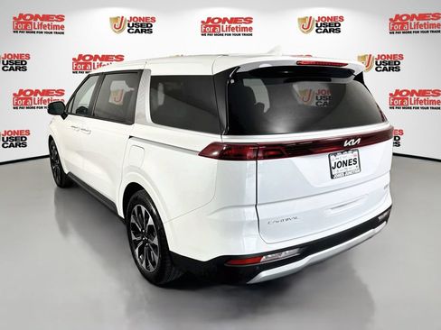 Certified 2024 Kia Carnival EX FWD image 2