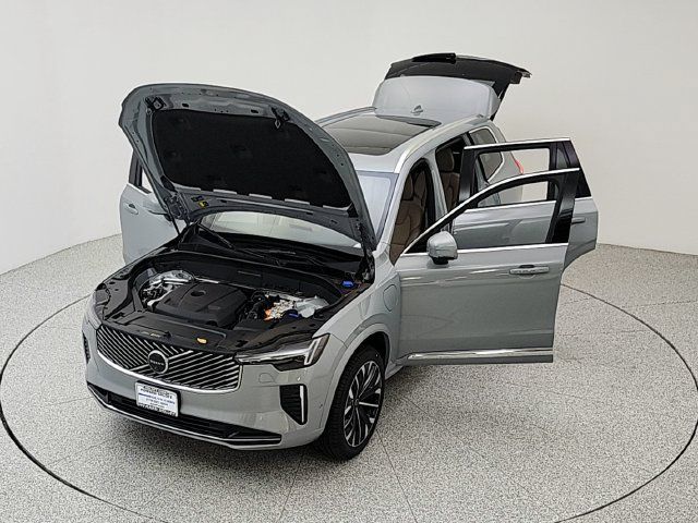 New 2026 Volvo XC90 T8 Plus AWD/4WD image 40
