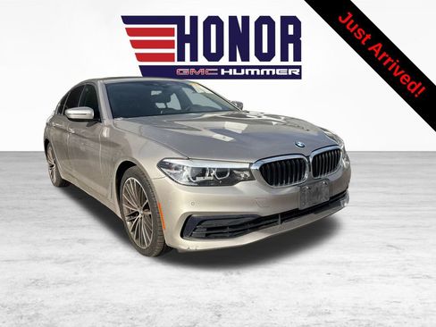 Used 2019 BMW 530e w/ Convenience Package image 1