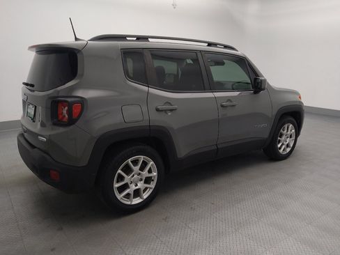 Used 2020 Jeep Renegade Latitude w/ Popular Equipment Group FWD image 10