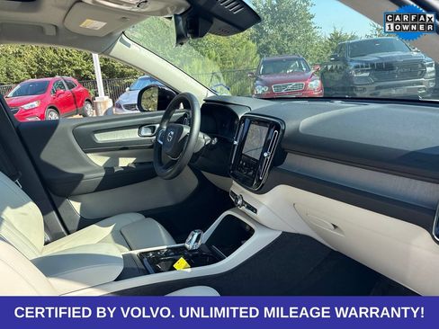 Certified 2024 Volvo XC40 B5 Ultimate w/ Protection Package Premier AWD/4WD image 13