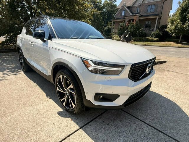 Used 2022 Volvo XC40 T5 R-Design w/ Advanced Package AWD/4WD image 6