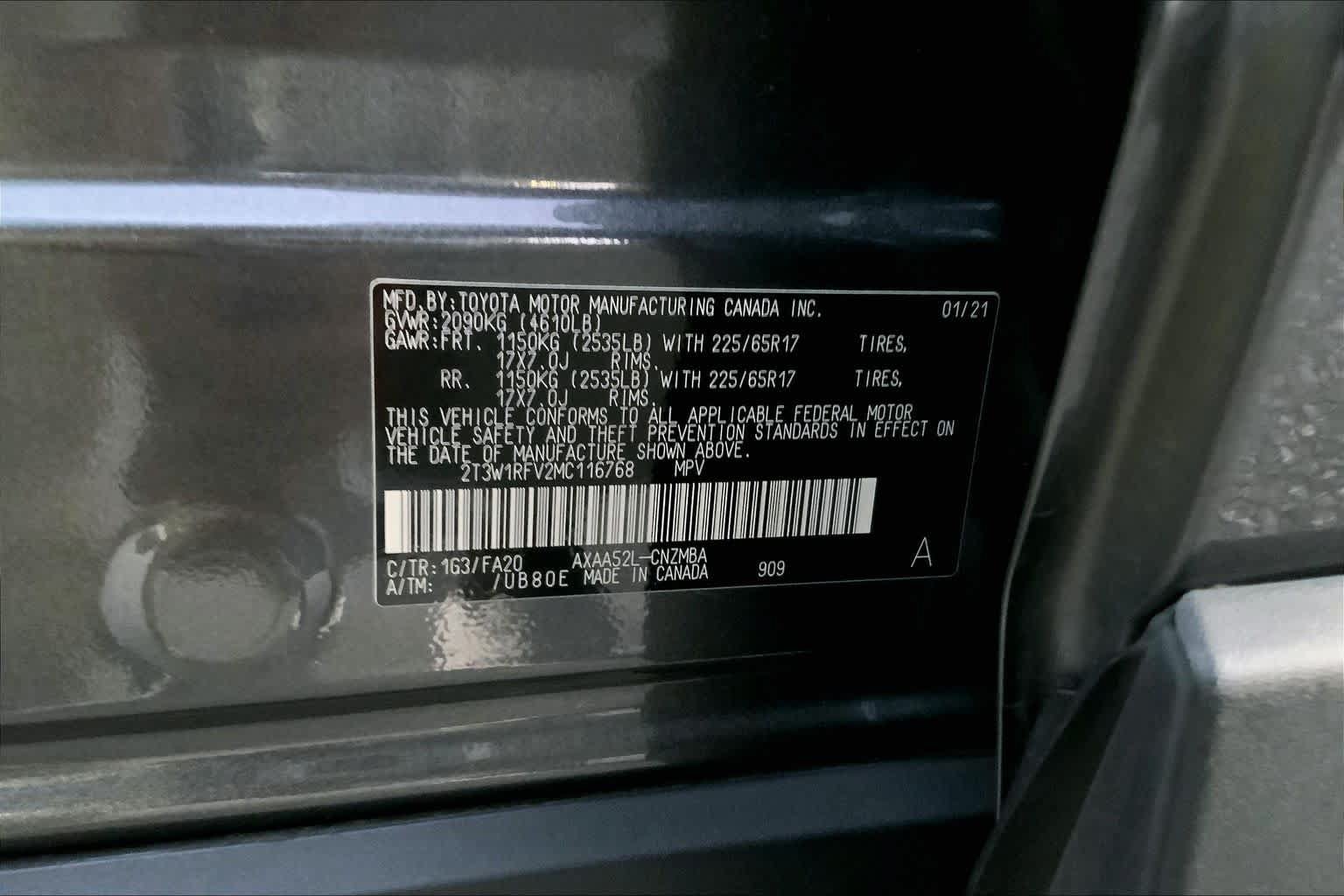 Used 2021 Toyota RAV4 XLE w/ Convenience Package FWD image 29