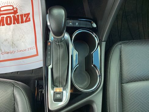 Used 2020 Buick Encore GX Essence image 24