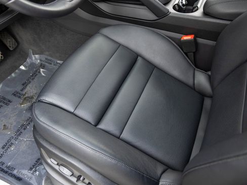 Certified 2025 Porsche Cayenne image 26