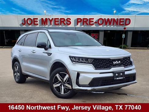 Used 2022 Kia Sorento S image 1