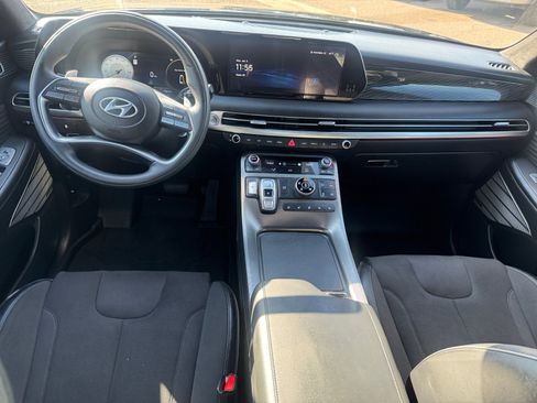 Used 2025 Hyundai Palisade Calligraphy image 17