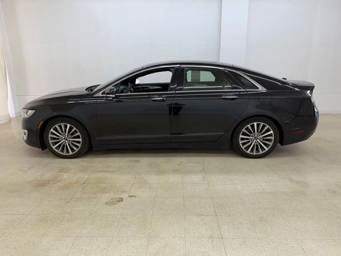 Used 2020 Lincoln MKZ AWD image 2