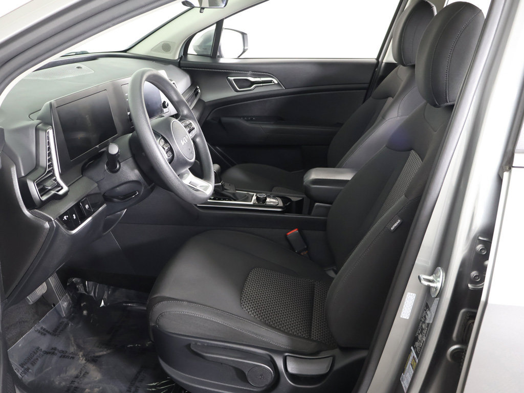 Used 2024 Kia Sportage LX AWD/4WD image 29