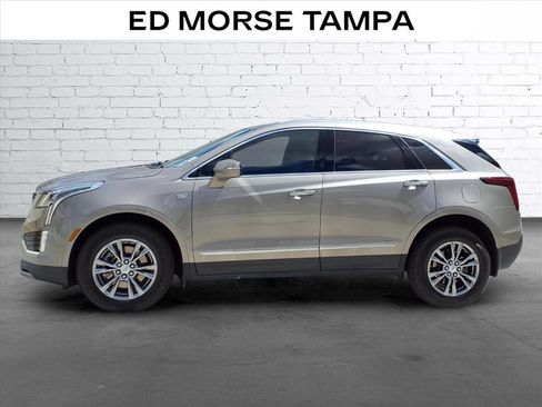 Used 2023 Cadillac XT5 Premium Luxury FWD image 2