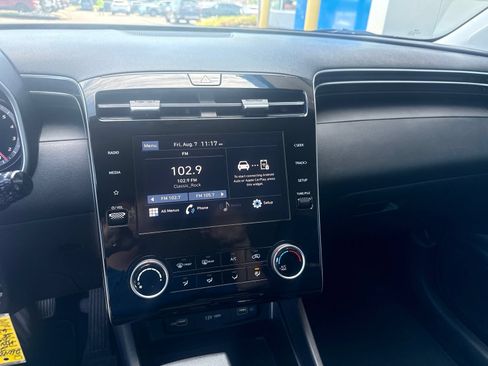 Used 2022 Hyundai Tucson SE AWD/4WD image 15