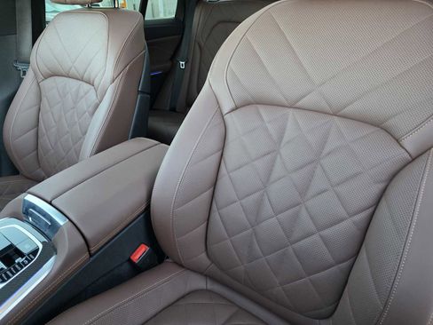 Used 2026 BMW X5 M60i image 15