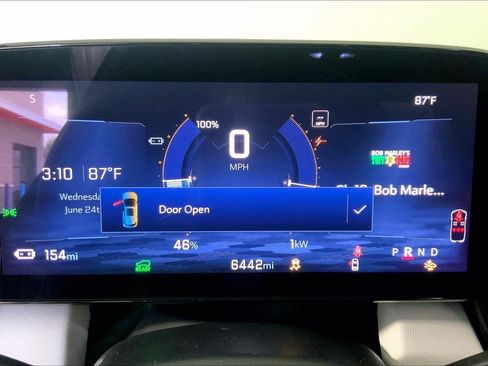 Used 2025 Chevrolet Equinox EV LT FWD image 20