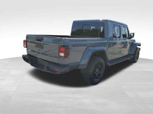 Used 2025 Jeep Gladiator Sport AWD/4WD image 4