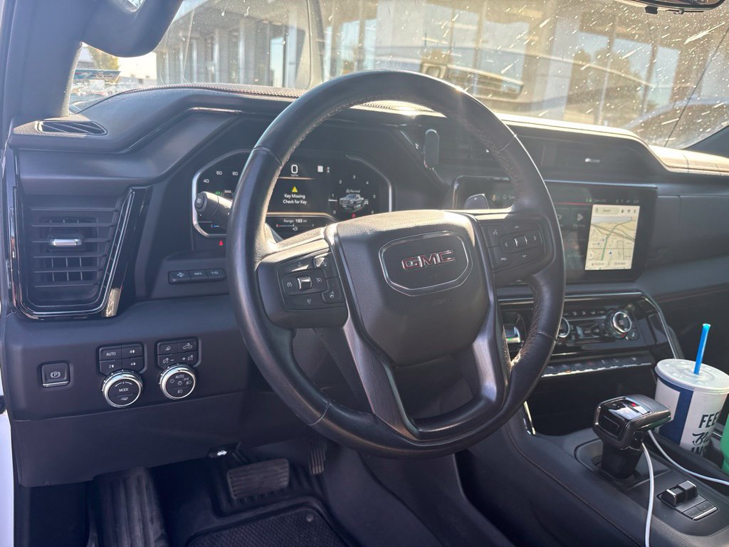 Used 2022 GMC Sierra 1500 AT4 w/ AT4 Premium Package AWD/4WD image 10