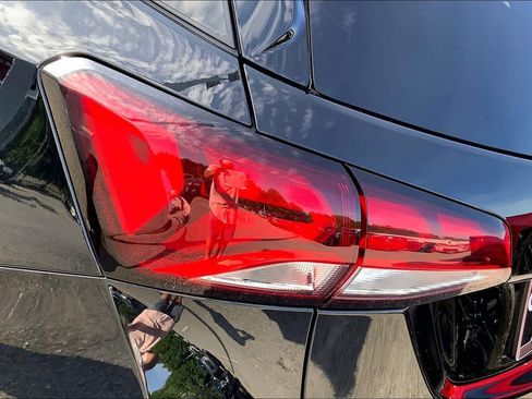 Used 2024 Chevrolet Equinox LS FWD image 27