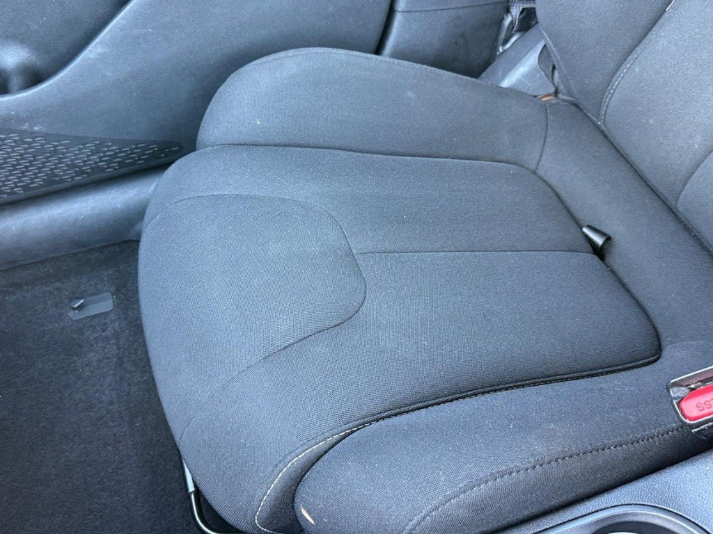 Used 2013 Dodge Dart SXT w/ Popular Equipment Group FWD image 17