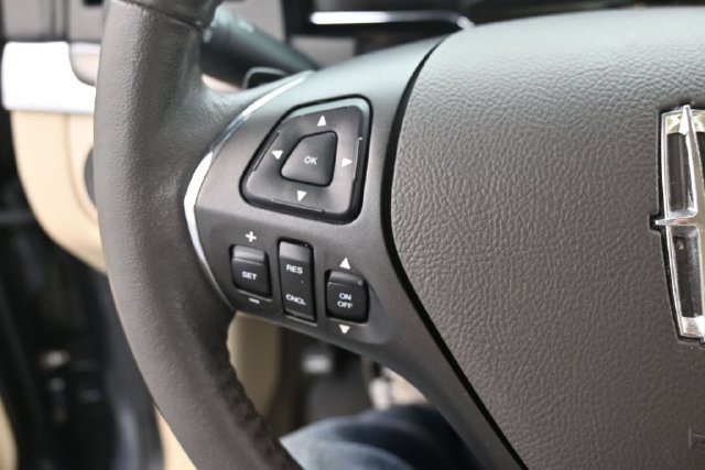 Used 2013 Lincoln MKS FWD image 16