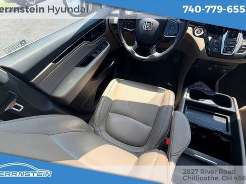Used 2024 Honda Odyssey Touring image 12
