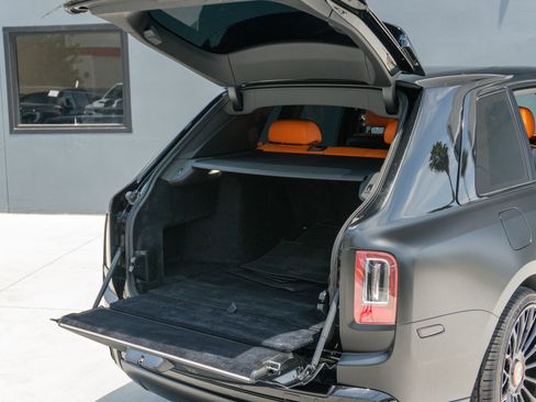 Used 2021 Rolls-Royce Cullinan AWD/4WD image 61