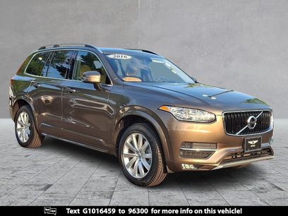 Used 2016 Volvo XC90 T6 Momentum