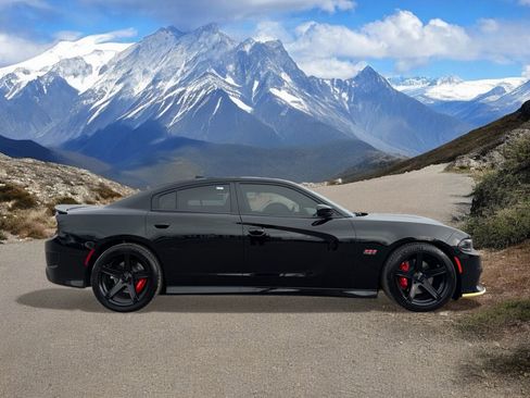 Used 2022 Dodge Charger Scat Pack w/ Plus Group image 6