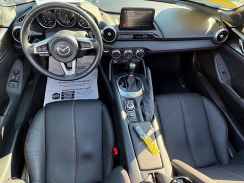 Used 2019 MAZDA MX-5 Miata RF Grand Touring w/ Appearance Package image 8