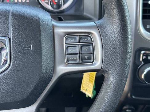 Used 2022 RAM 1500 Classic SLT image 29