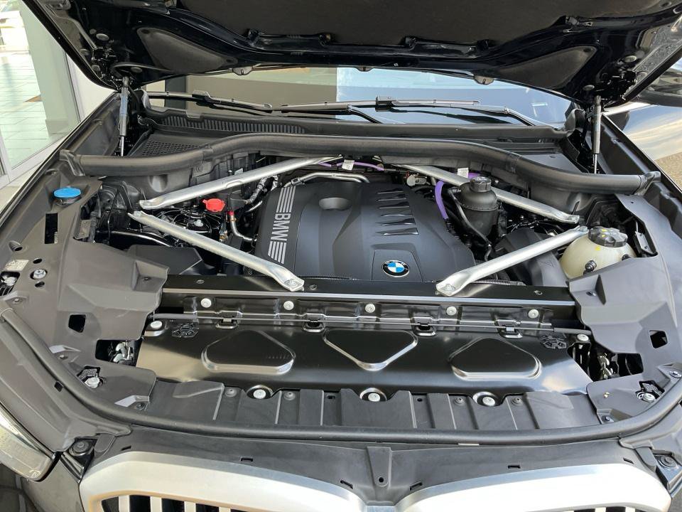 Used 2024 BMW X5 sDrive40i w/ Premium Package RWD image 16