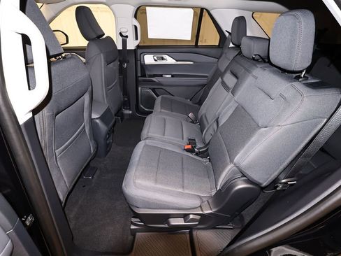 New 2026 Ford Explorer Active AWD/4WD image 12