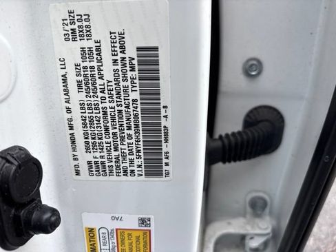 Used 2021 Honda Pilot EX image 9