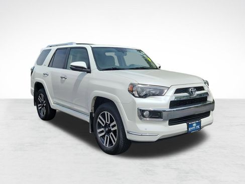Used 2014 Toyota 4Runner Limited AWD/4WD image 7