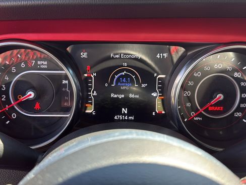 Used 2021 Jeep Gladiator Rubicon w/ LED Lighting Group AWD/4WD image 16