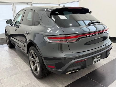 Certified 2025 Porsche Macan AWD/4WD image 3