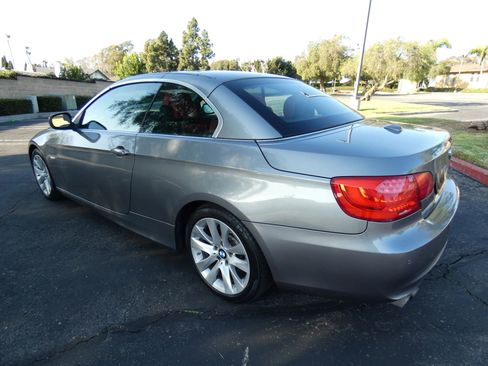 Used 2013 BMW 328i Convertible image 63