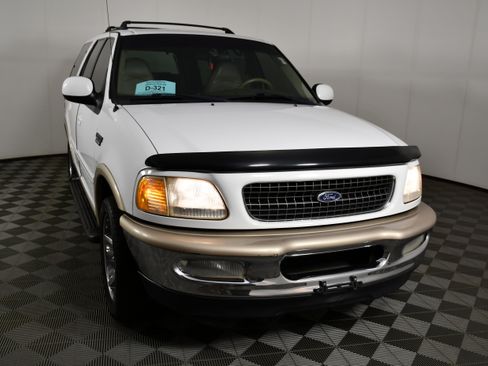 Used 1998 Ford Expedition Eddie Bauer RWD image 3