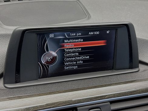 Used 2017 BMW 330i Sedan image 10