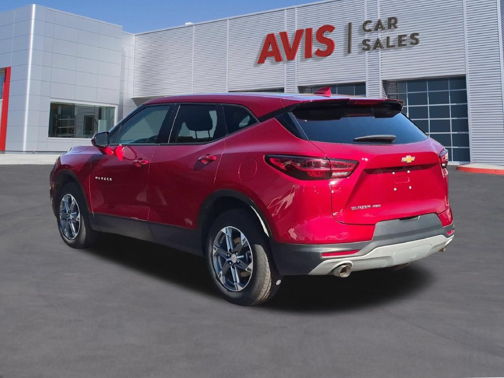 Used 2025 Chevrolet Blazer LT AWD/4WD image 9