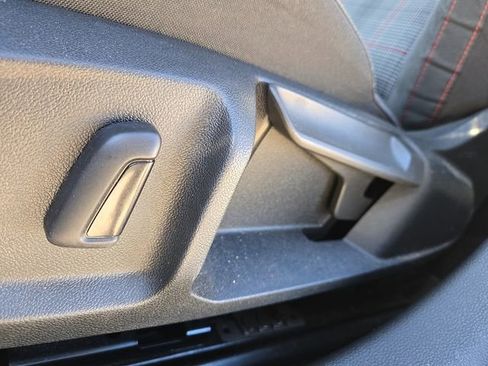 Used 2022 Volkswagen GTI S image 23